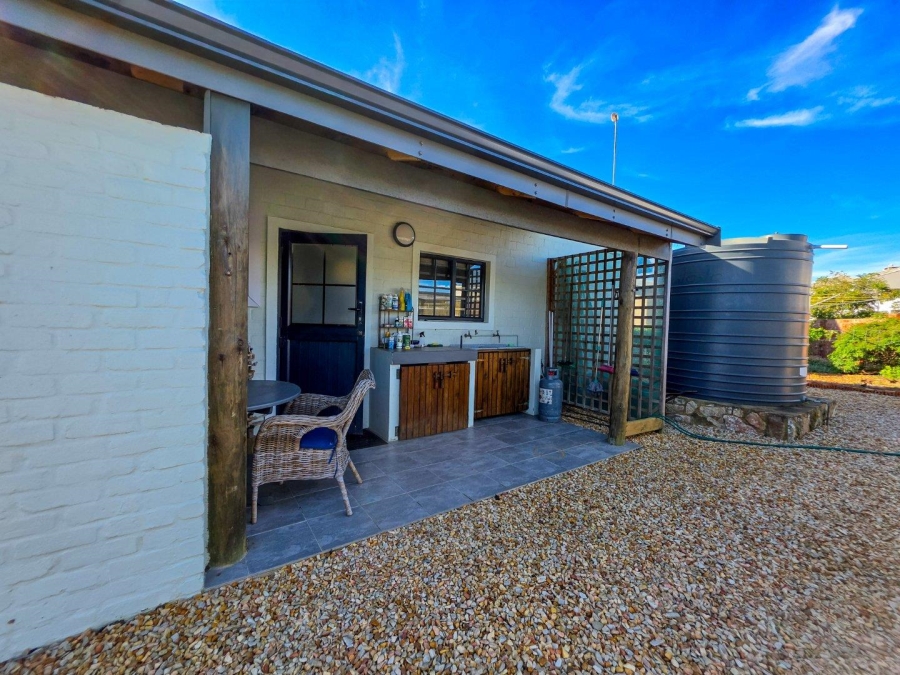 2 Bedroom Property for Sale in Stilbaai Western Cape